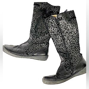 NATURINO -Silver & Black Tall Soft Leather Boots 👢